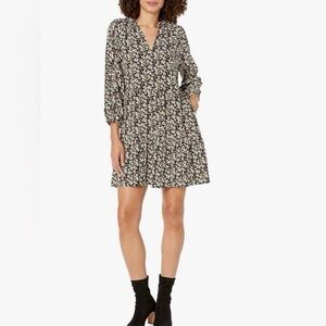 Caralynmirand The Drop Printed V-Neck Tiered Mini Dress - Black Floral